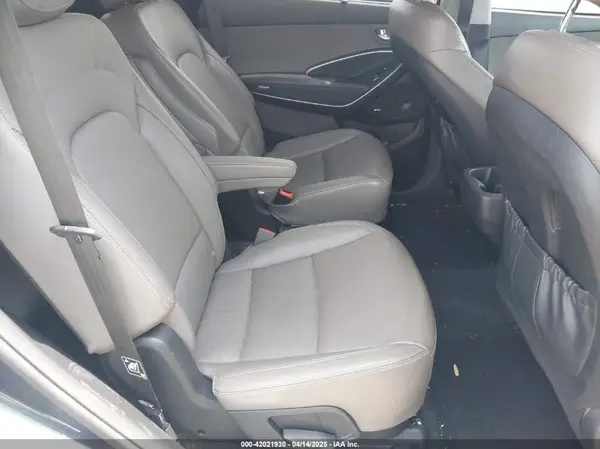KM8SRDHF2KU298251 2019 HYUNDAI SANTA FE - Image 8