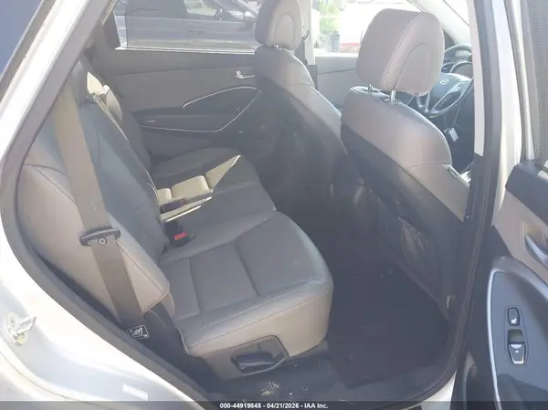 KM8SRDHF3HU171405 2017 HYUNDAI SANTA FE - Image 8