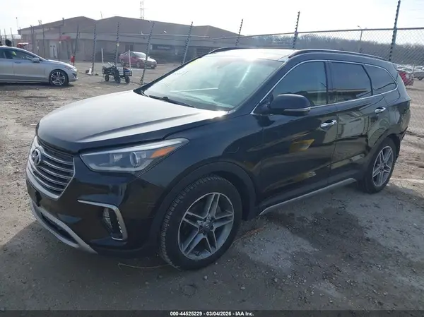 KM8SRDHF3HU175678 2017 HYUNDAI SANTA FE - Image 2