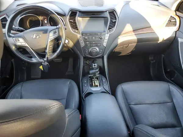 KM8SRDHF3HU207593 2017 HYUNDAI SANTA FE - Image 8