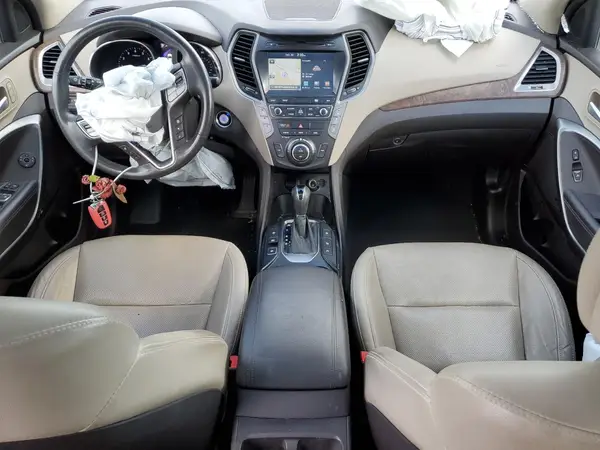 KM8SRDHF3HU252047 2017 HYUNDAI SANTA FE - Image 8