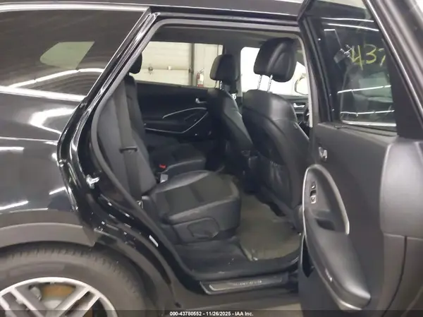 KM8SRDHF3KU310875 2019 HYUNDAI SANTA FE - Image 8