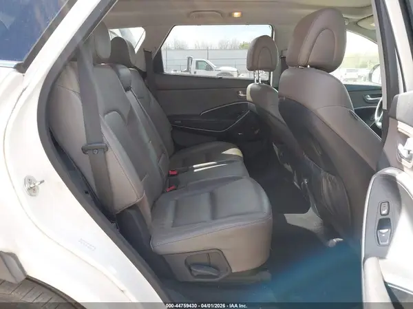 KM8SRDHF4HU176659 2017 HYUNDAI SANTA FE - Image 8