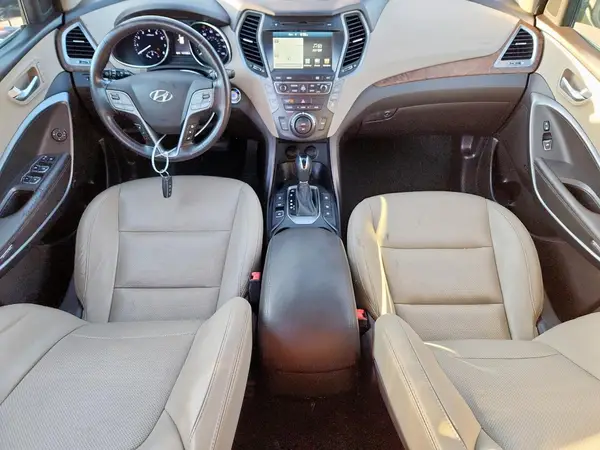 KM8SRDHF4HU181151 2017 HYUNDAI SANTA FE - Image 8