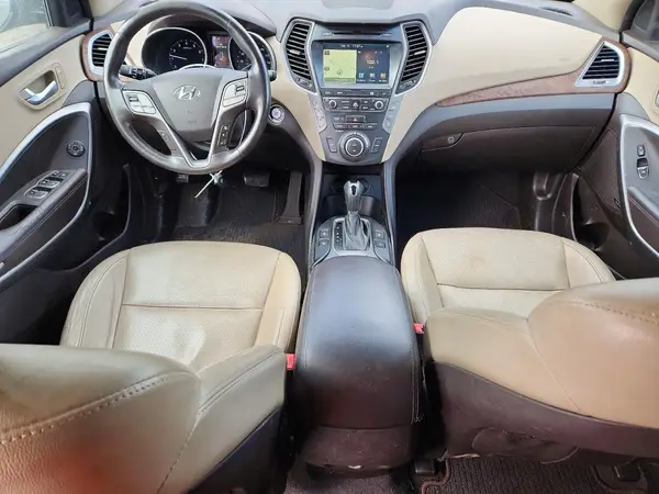 KM8SRDHF4HU181649 2017 HYUNDAI SANTA FE - Image 8