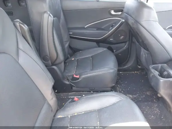KM8SRDHF4HU196538 2017 HYUNDAI SANTA FE - Image 8