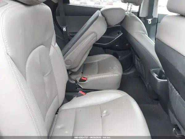 KM8SRDHF4HU201382 2017 HYUNDAI SANTA FE - Image 8