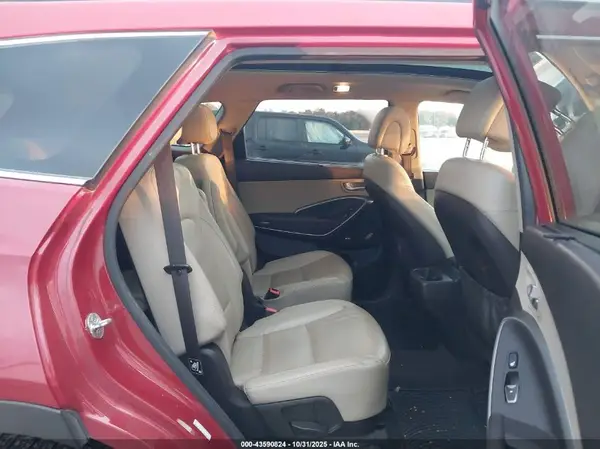KM8SRDHF4HU211989 2017 HYUNDAI SANTA FE - Image 8