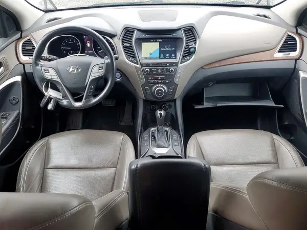 KM8SRDHF4HU238660 2017 HYUNDAI SANTA FE - Image 8