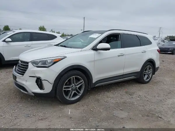 KM8SRDHF4HU240909 2017 HYUNDAI SANTA FE - Image 2
