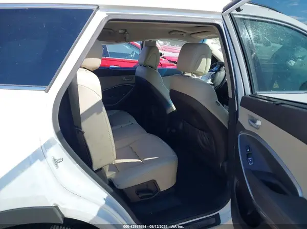 KM8SRDHF4HU248556 2017 HYUNDAI SANTA FE - Image 8
