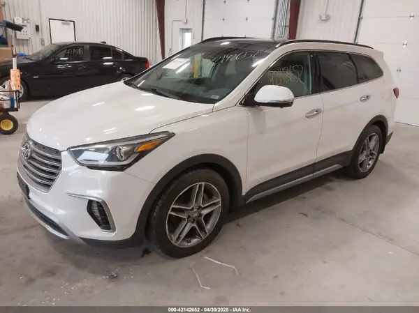 KM8SRDHF4HU255703 2017 HYUNDAI SANTA FE - Image 2