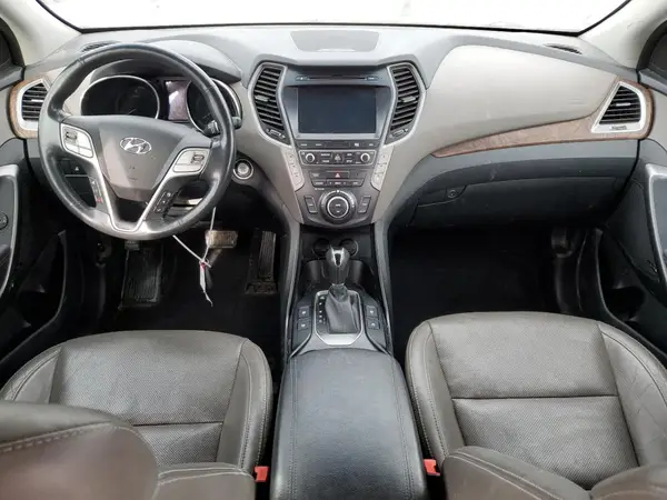 KM8SRDHF4HU256267 2017 HYUNDAI SANTA FE - Image 8