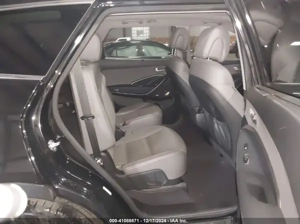 KM8SRDHF4HU256334 2017 HYUNDAI SANTA FE - Image 8