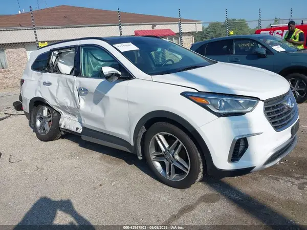 KM8SRDHF4JU262608 2018 HYUNDAI SANTA FE - Image 1