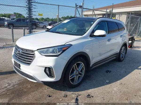 KM8SRDHF4JU262608 2018 HYUNDAI SANTA FE - Image 2