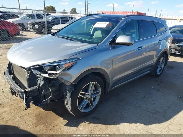 KM8SRDHF4KU309802 2019 HYUNDAI SANTA FE - Image 2