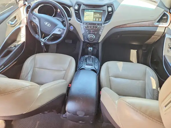 KM8SRDHF5HU176685 2017 HYUNDAI SANTA FE - Image 8
