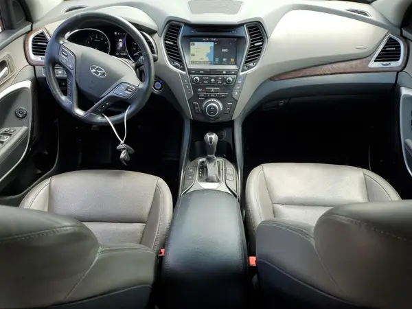 KM8SRDHF5HU202685 2017 HYUNDAI SANTA FE - Image 8