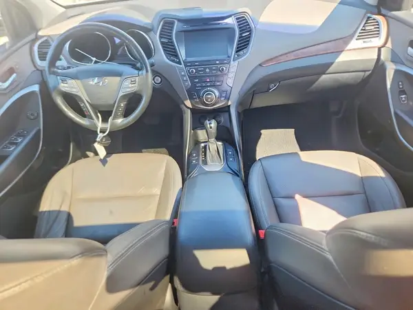 KM8SRDHF5HU203402 2017 HYUNDAI SANTA FE - Image 8