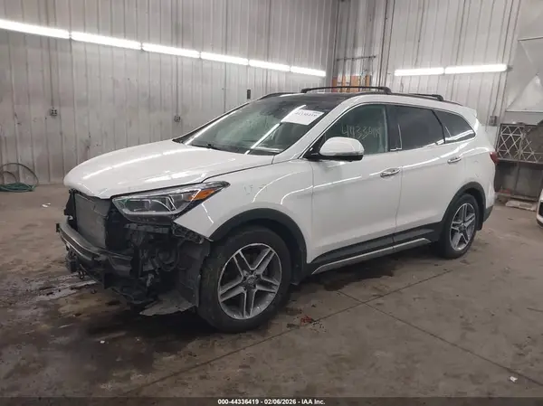 KM8SRDHF5HU220927 2017 HYUNDAI SANTA FE - Image 2