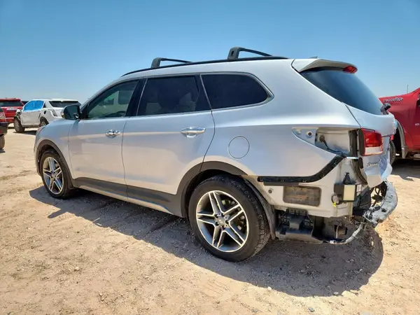 KM8SRDHF5HU231779 2017 HYUNDAI SANTA FE - Image 2