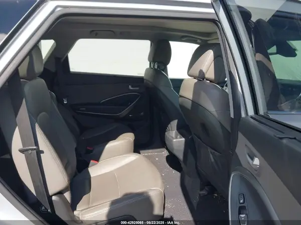 KM8SRDHF5HU249716 2017 HYUNDAI SANTA FE - Image 8