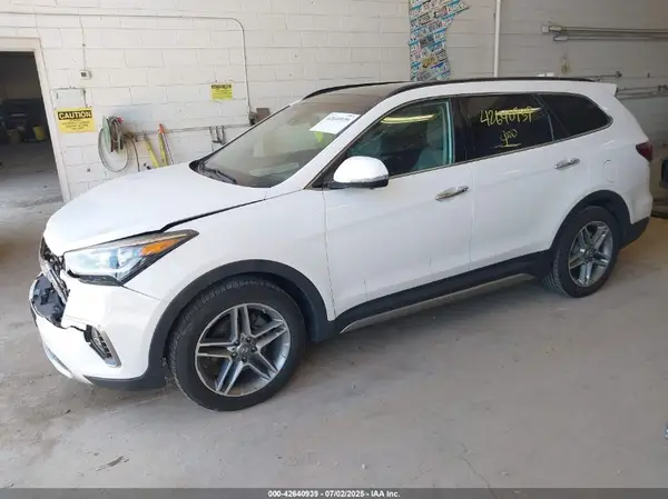 KM8SRDHF5JU259541 2018 HYUNDAI SANTA FE - Image 2