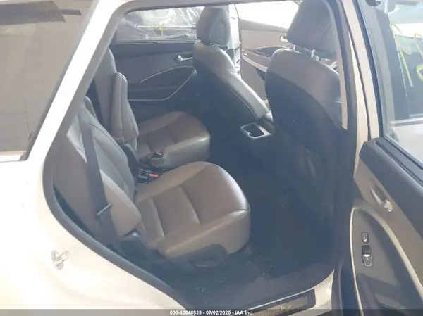 KM8SRDHF5JU259541 2018 HYUNDAI SANTA FE - Image 8