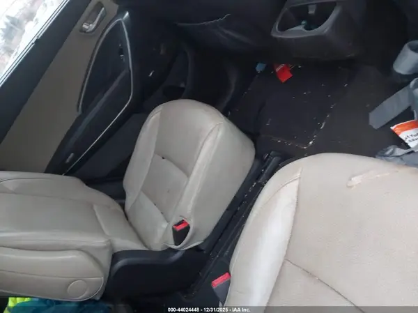 KM8SRDHF5JU266019 2018 HYUNDAI SANTA FE - Image 8