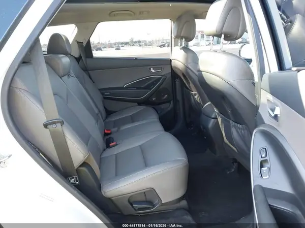 KM8SRDHF5JU283371 2018 HYUNDAI SANTA FE - Image 8