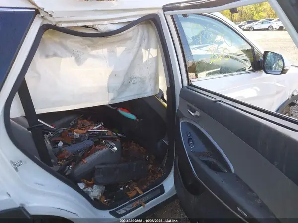 KM8SRDHF5KU309520 2019 HYUNDAI SANTA FE - Image 8