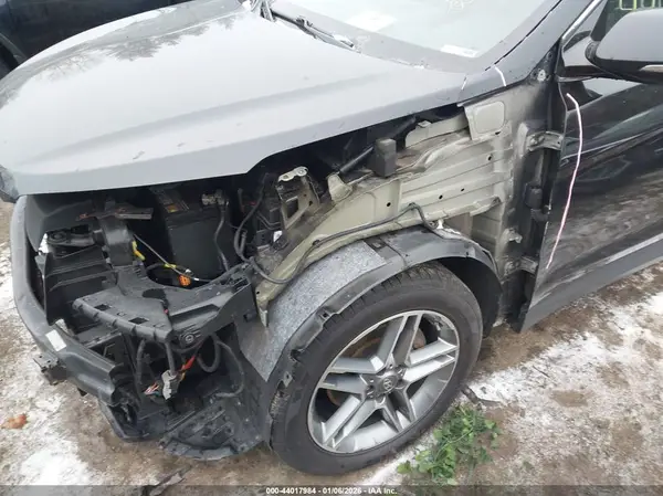 KM8SRDHF6HU203053 2017 HYUNDAI SANTA FE - Image 2