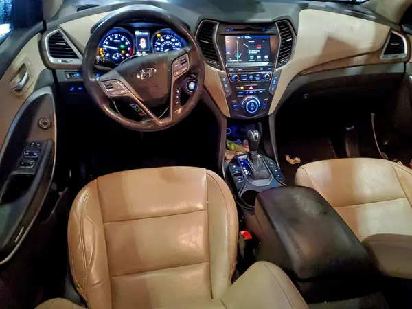KM8SRDHF6HU221276 2017 HYUNDAI SANTA FE - Image 8