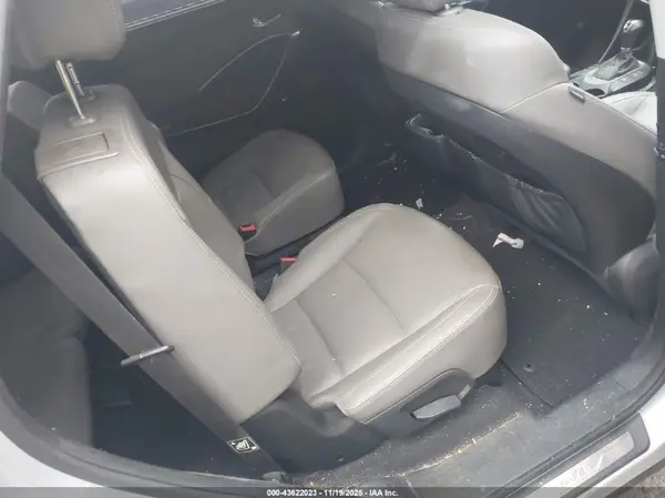 KM8SRDHF6JU264375 2018 HYUNDAI SANTA FE - Image 8