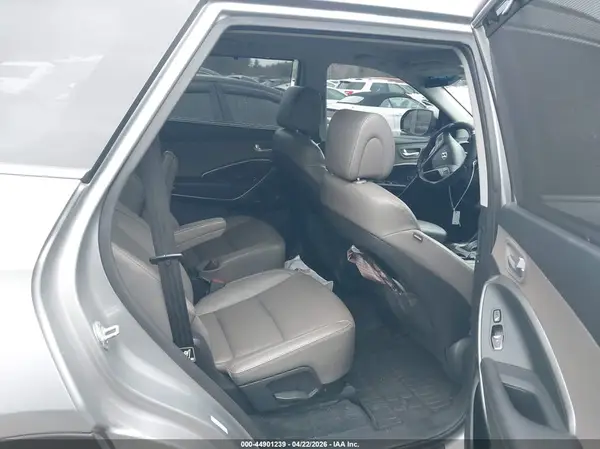 KM8SRDHF6JU271570 2018 HYUNDAI SANTA FE - Image 8