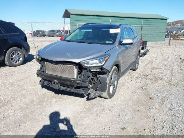 KM8SRDHF6JU282455 2018 HYUNDAI SANTA FE - Image 2