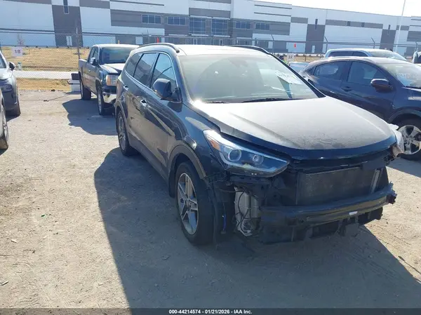 KM8SRDHF6JU283220 2018 HYUNDAI SANTA FE - Image 1