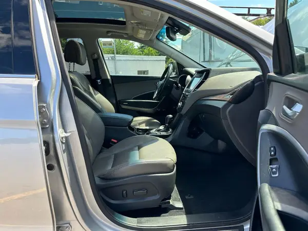 KM8SRDHF6KU298303 2019 HYUNDAI SANTA FE - Image 8