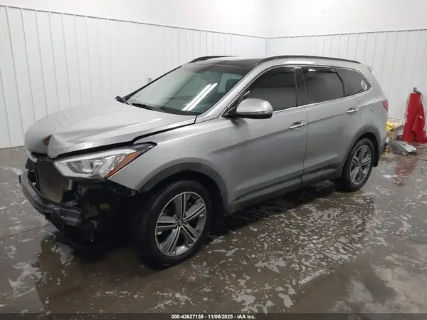 KM8SRDHF7GU140754 2016 HYUNDAI SANTA FE - Image 2