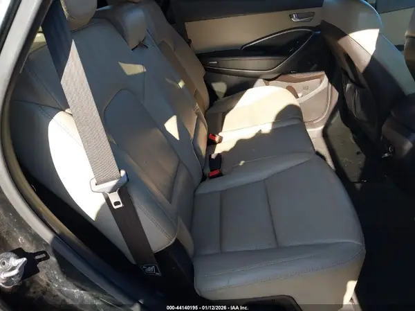 KM8SRDHF7HU166143 2017 HYUNDAI SANTA FE - Image 8