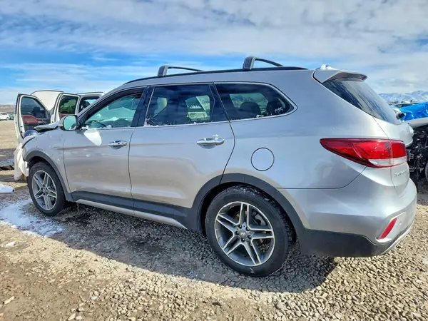 KM8SRDHF7HU176347 2017 HYUNDAI SANTA FE - Image 2