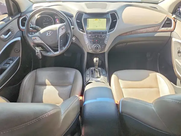 KM8SRDHF7HU184738 2017 HYUNDAI SANTA FE - Image 8