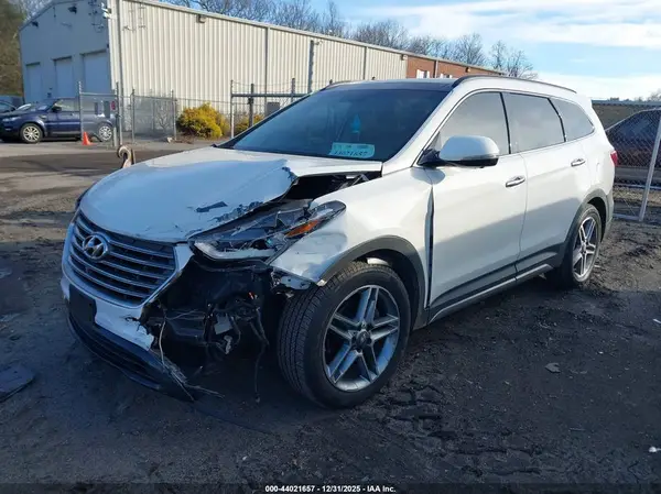 KM8SRDHF7HU236241 2017 HYUNDAI SANTA FE - Image 2