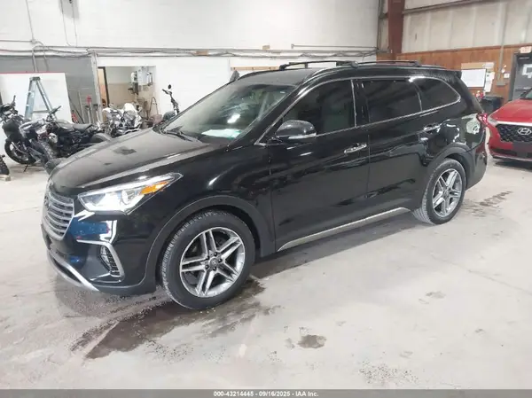 KM8SRDHF7HU254982 2017 HYUNDAI SANTA FE - Image 2