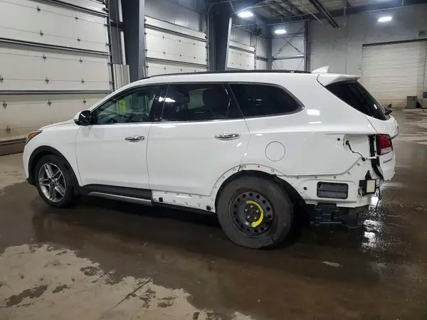KM8SRDHF7JU261193 2018 HYUNDAI SANTA FE - Image 2