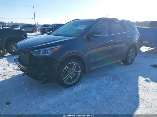 KM8SRDHF7JU272548 2018 HYUNDAI SANTA FE - Image 2