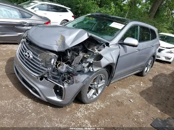 KM8SRDHF7JU281301 2018 HYUNDAI SANTA FE - Image 2