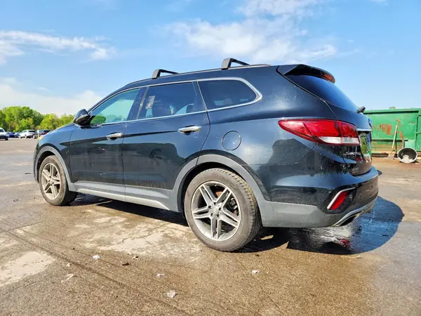 KM8SRDHF7JU283405 2018 HYUNDAI SANTA FE - Image 2
