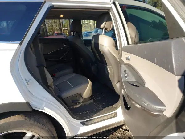 KM8SRDHF7KU306098 2019 HYUNDAI SANTA FE - Image 8